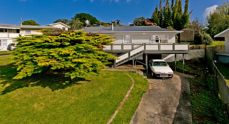  at 36 Japonica Drive, Beach Haven, Auckland