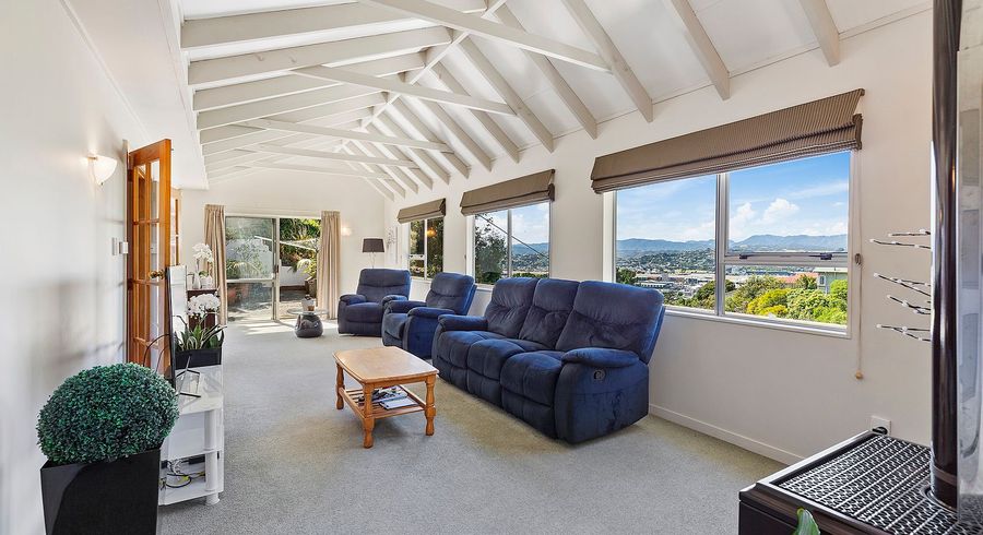  at 1/102 Sutherland Road, Melrose, Wellington