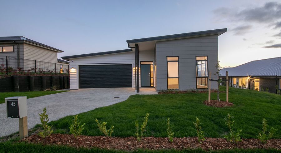  at 45 Twin Parks Rise, Papakura, Auckland
