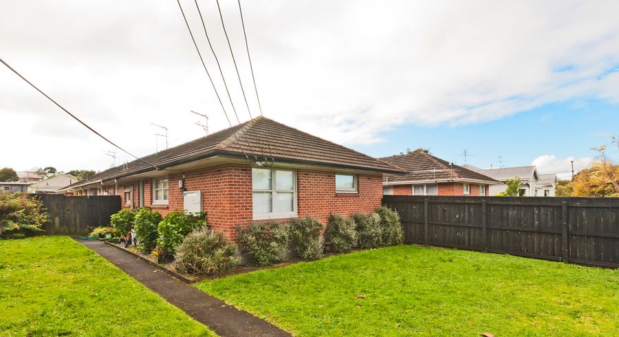  at 1/96 Mount Smart Road, Onehunga, Auckland