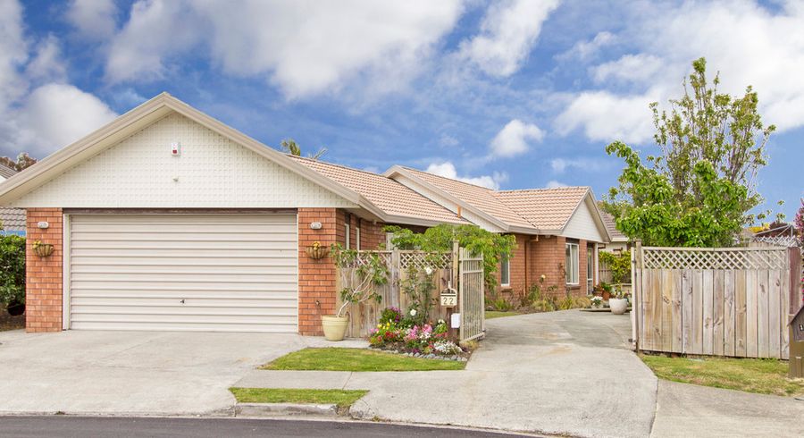 at 22 Shenton Place, Burswood, Auckland