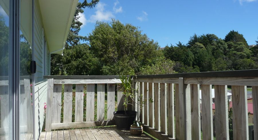  at 220 Sievers Grove, Cannons Creek, Porirua