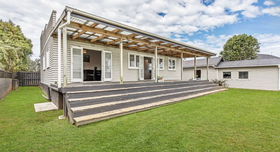  at 1/39 Vine Street, Mangere East, Auckland