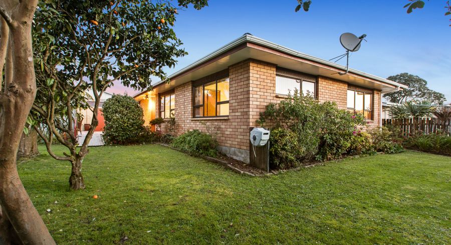  at 52 Brandon Road, Glen Eden, Auckland