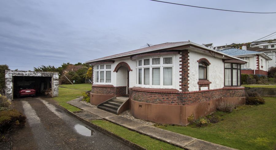  at 16 Walker Street, Bluff
