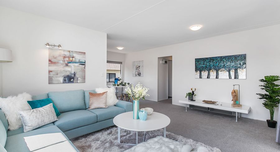  at 1/12 Melleray Place, Randwick Park, Auckland