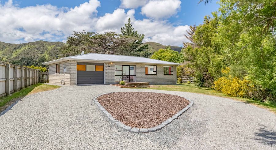  at 344 Wellington Road, Wainuiomata, Lower Hutt