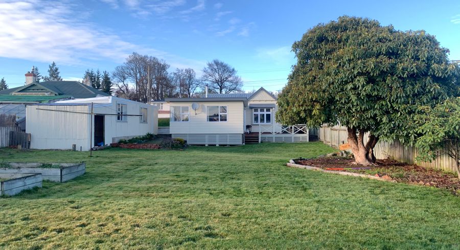  at 22 Forest Street, Tapanui