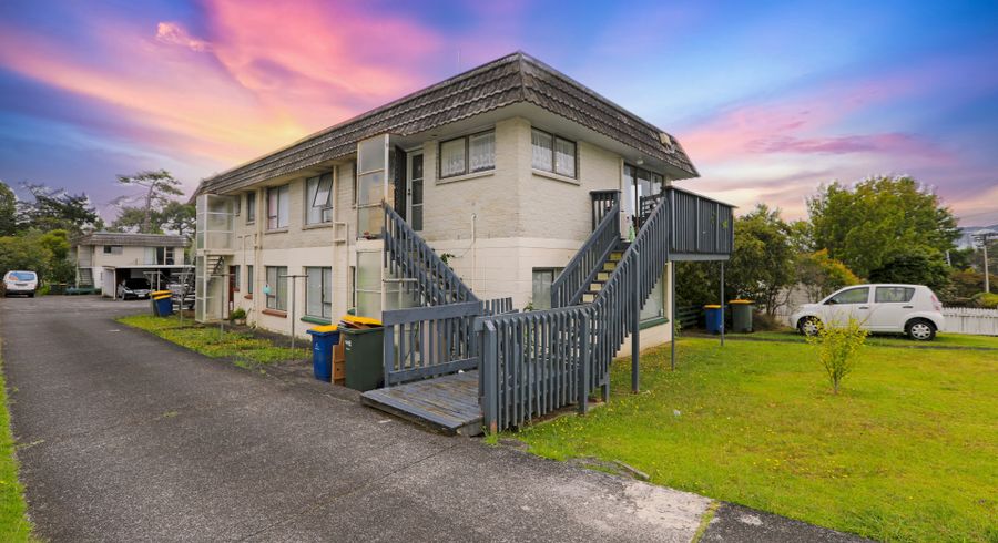  at 2/126 Lynwood Road, New Lynn, Auckland