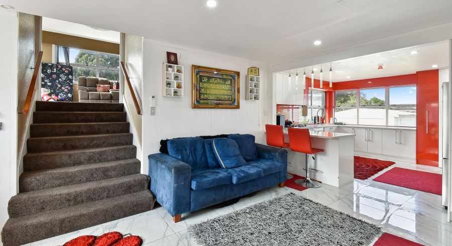  at 10 Wedgwood Avenue, Mangere East, Auckland