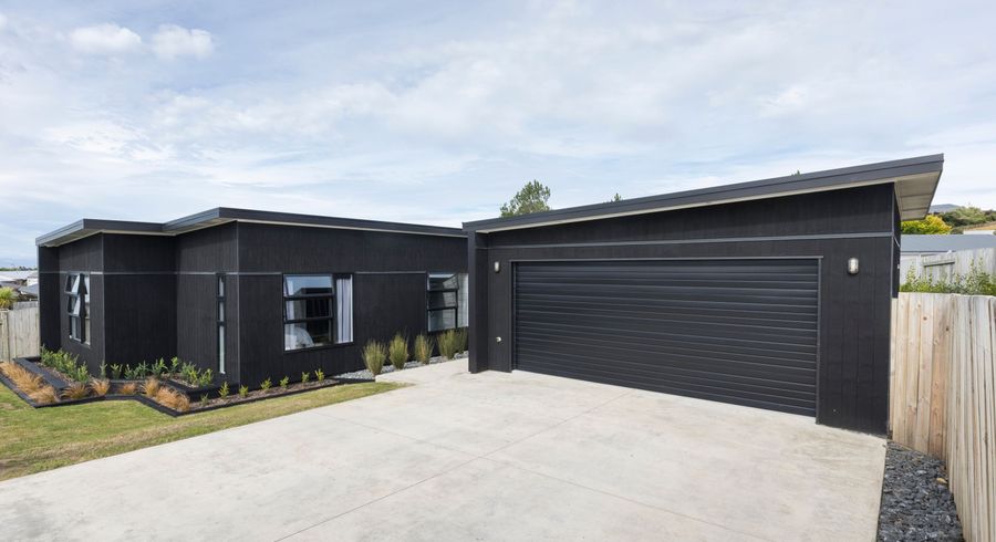  at 10 Poplar Grove, Feilding, Feilding