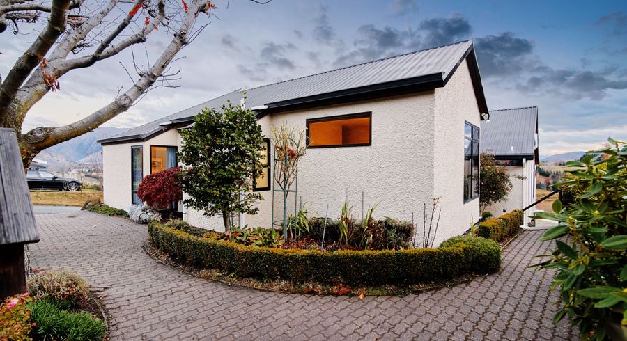 Free property data for 65 Cotter Avenue Arrowtown homes .nz