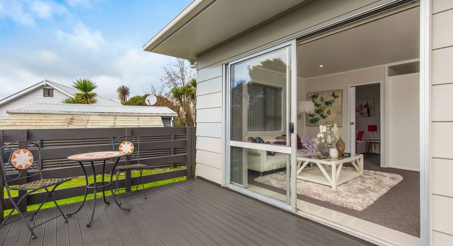  at 2/42 Moncrieff Avenue, Clendon Park, Auckland