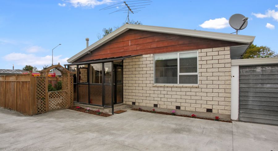  at 1/33 Cavendish Road, Casebrook, Christchurch