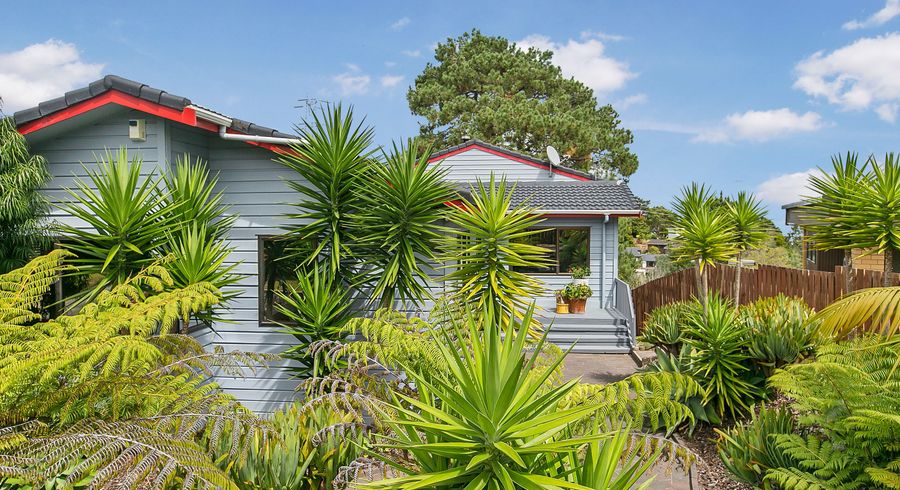  at 6 George Laurenson Lane, Mount Roskill, Auckland