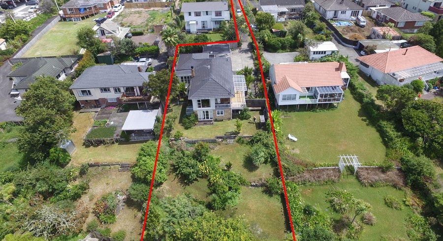  at 255 Glenfield Road, Hillcrest, Auckland