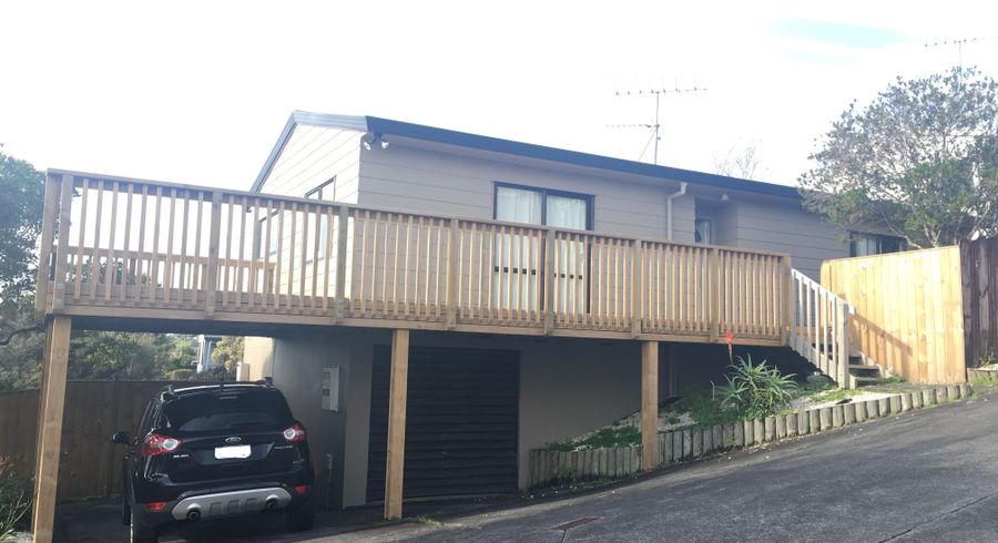  at 2/24 Barbados Drive, Unsworth Heights, Auckland