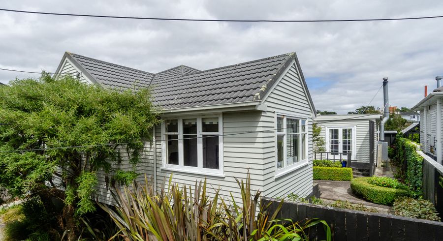  at 42 Ganges Road, Khandallah, Wellington