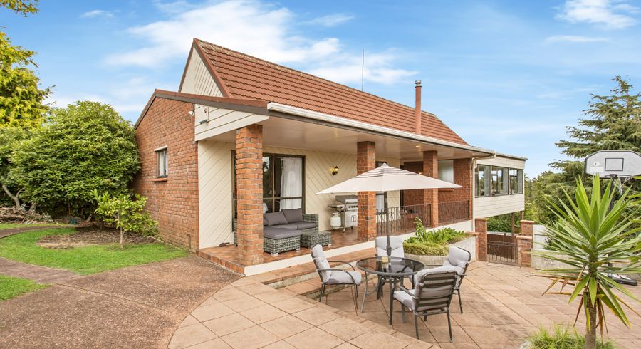  at 2 Spruce Place, Totara Heights, Auckland