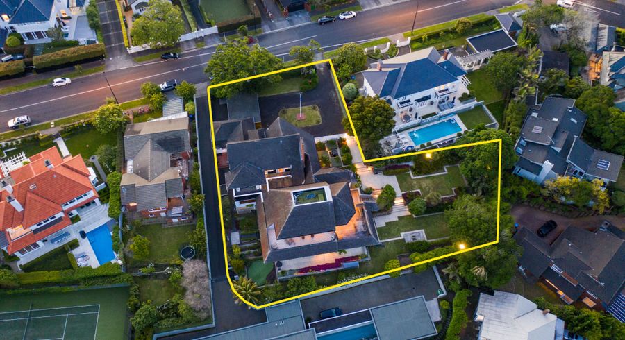  at 39 Bassett Road, Remuera, Auckland