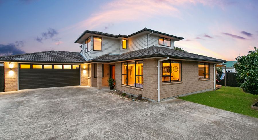  at 11A Grande Vue Road, Papatoetoe, Auckland