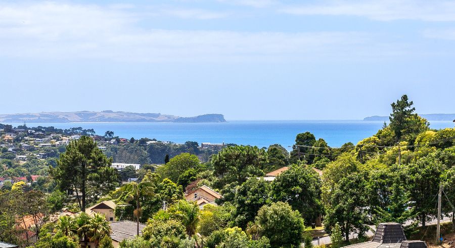  at 2/183 Browns Bay Road, Browns Bay, Auckland