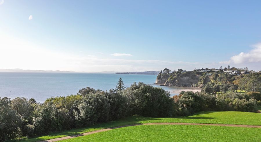  at 23 Quedley Court, Eastern Beach, Auckland