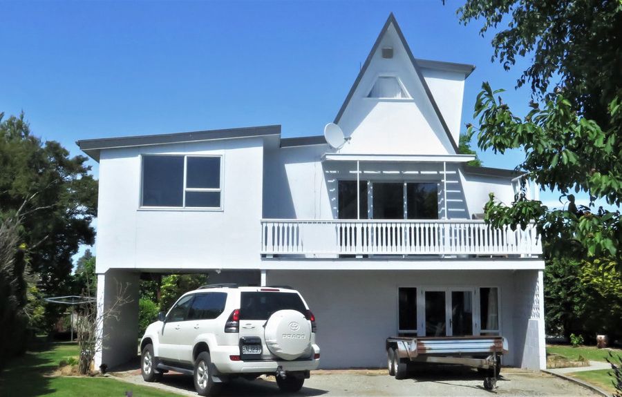 Free property data for 8 Nelson Street, East Gore, Gore homes.co.nz