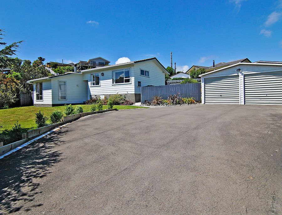 Free property data for 10 Mandeville Crescent, Grenada Village