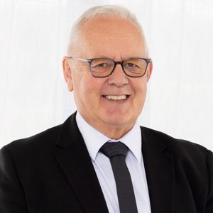 Barry Dobson