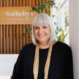 Lesley Grant
