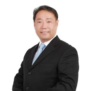 Desmond Lee