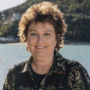 Bev Calder