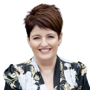 Tracey Laker