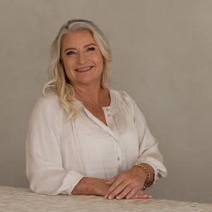 Emma Lowe