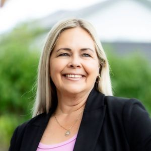 Kersna Claxton