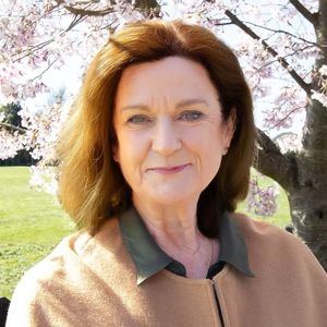 Liz Jones-Parry