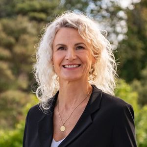 Tania Cole