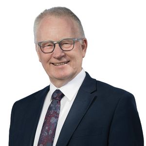Andrew Swift AREINZ