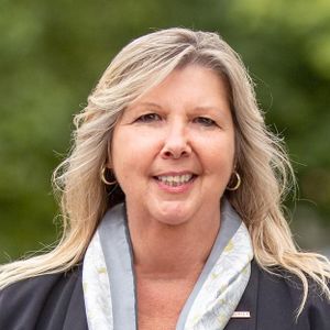 Karen Ellis