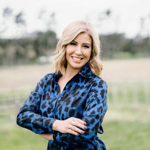 Jana Mills