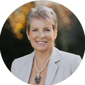 Carolyn Smith