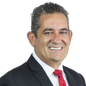 Dean Burt