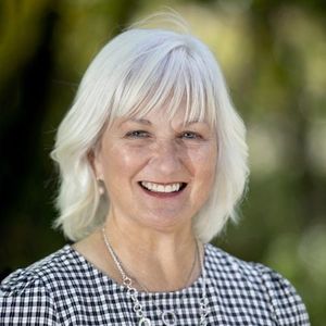 Stephanie McMeeken
