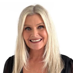 Bron Poole