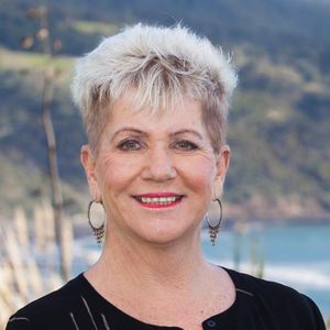 Julie Hanna
