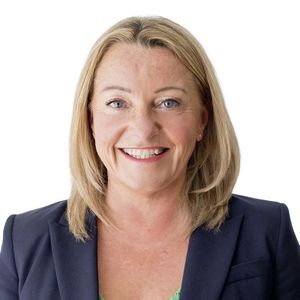 Helen Lee