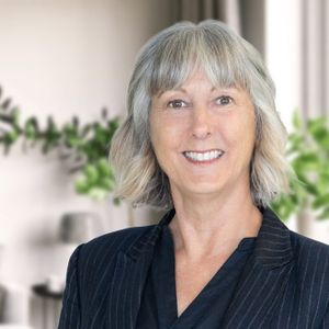 Kim Hampson