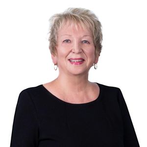 Donna Everton