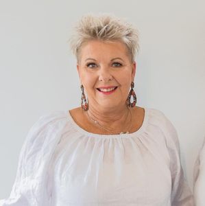 Julie-Anne Davidson